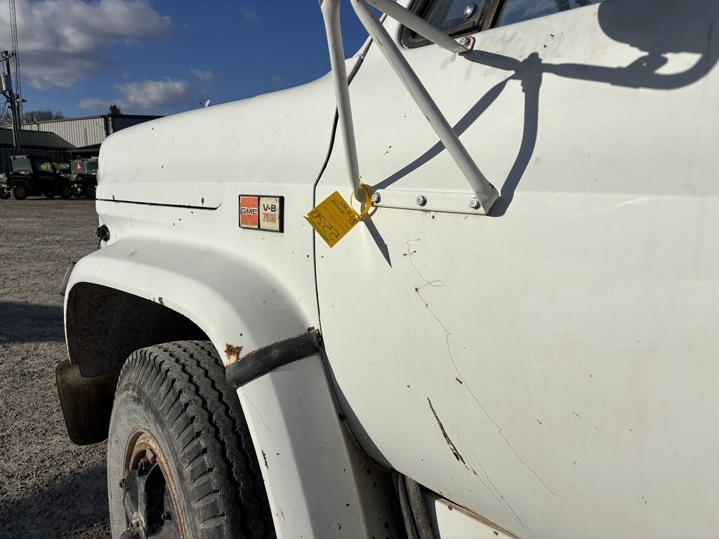 573248 1982 GMC 2 Ton Seed Tender Truck