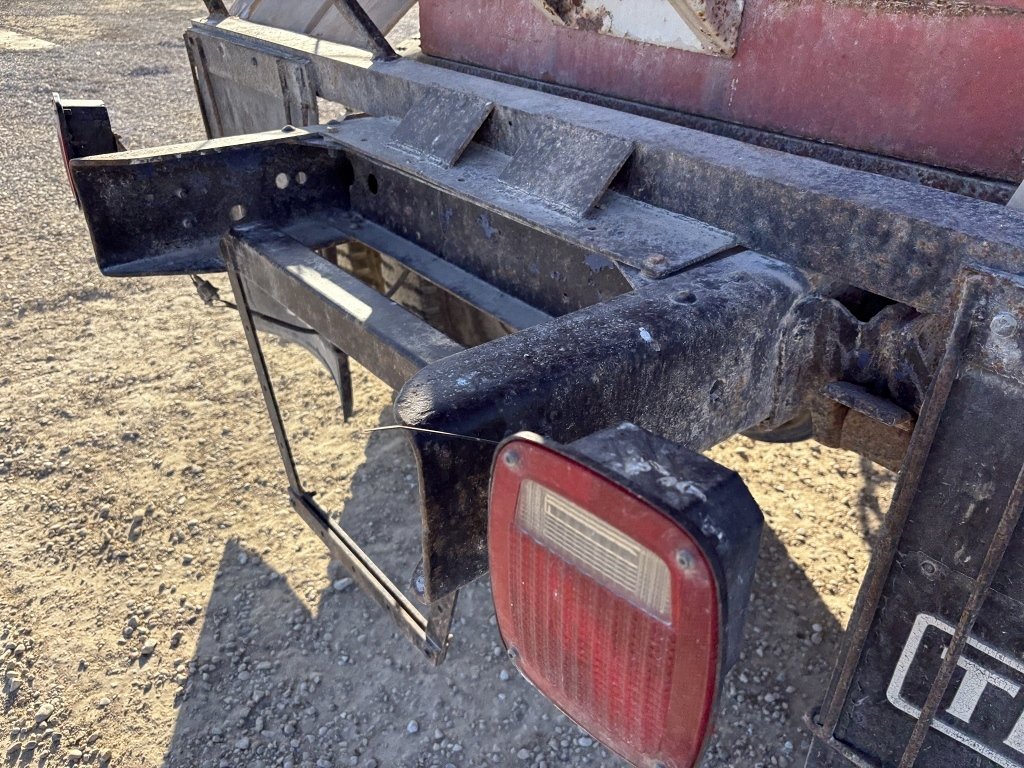 573248 1982 GMC 2 Ton Seed Tender Truck