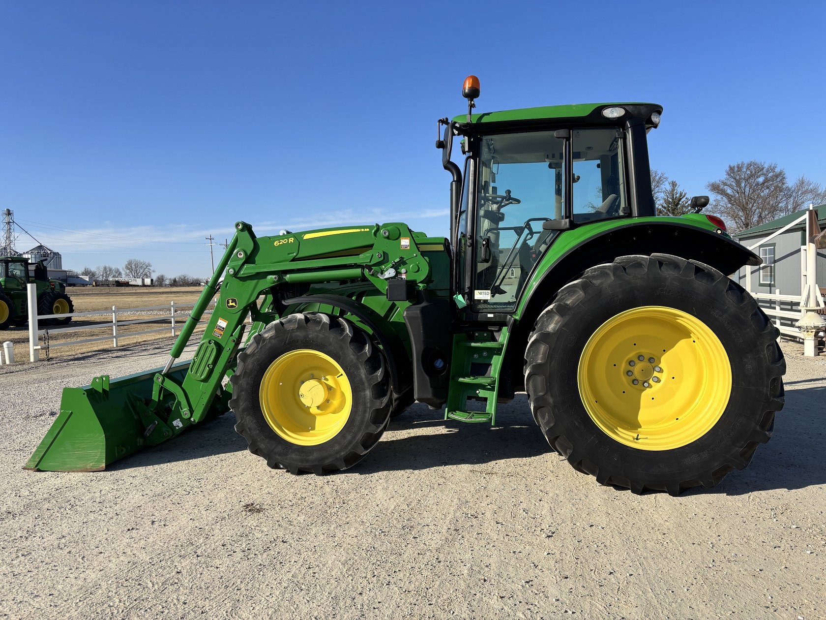 2020 JOHN DEERE 6140M