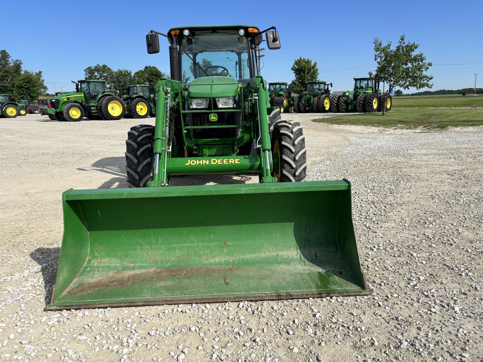 2016 JOHN DEERE 5085E 105407